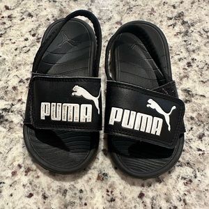 Toddler size 9 Puma sandals w/ back strap - used but in great condition